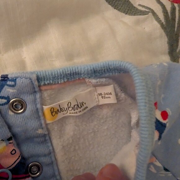 Baby Boden sky blue snow bunnies sweatshirt dress 18-24 months - Picture 2 of 3